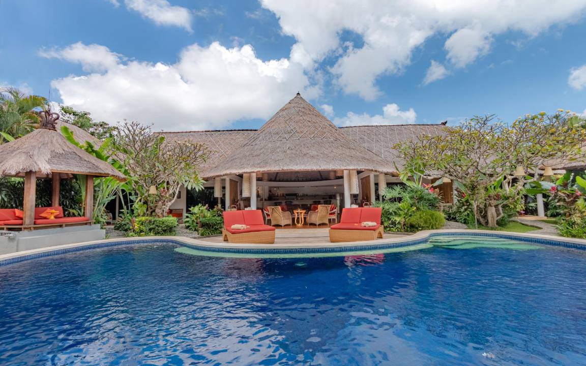 Sunset Road Resort | 1250 m² Resort ∙ 7 bedrooms ∙ 18 guests