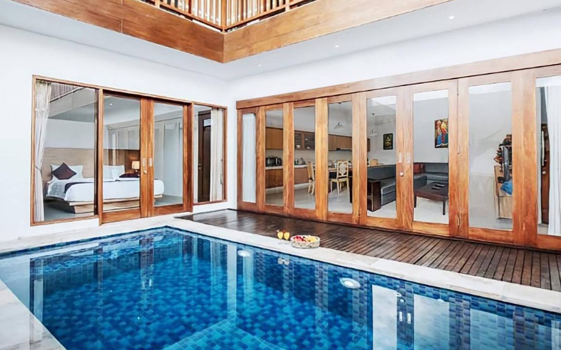 Sunset Road Villa | 220 m² Villa ∙ 3 bedrooms ∙ 9 guests