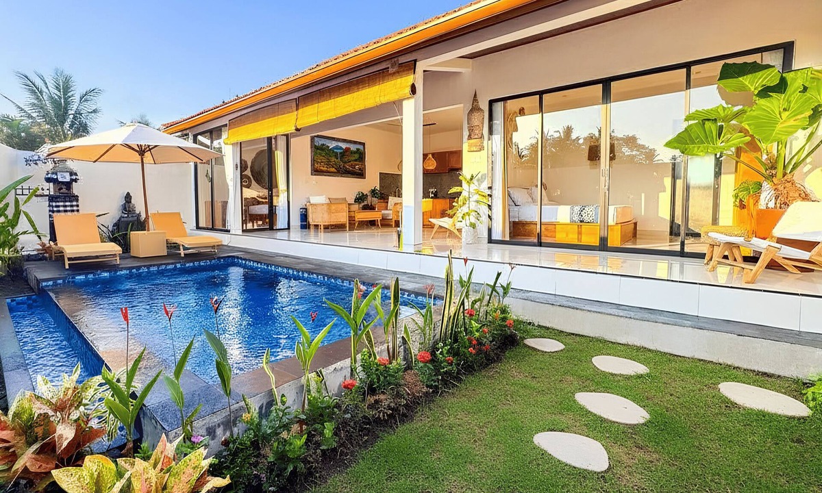 Pejeng Kawan House | 2BR Private Jungle Pool Villa in Ubud · Boho Retreat, Yoga Corner & Lush Garden