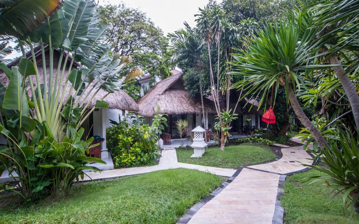 Petitenget Resort | 300 m² Resort ∙ 2 bedrooms ∙ 127 guests