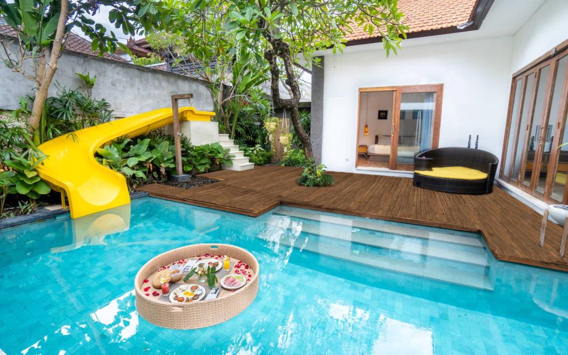 Kerobokan Resort | 350 m² Resort ∙ 3 bedrooms ∙ 127 guests