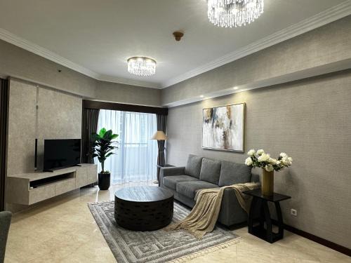 Semanggi Apartment | 3br modern sudirman tower condominum next to mall lippo nusantara