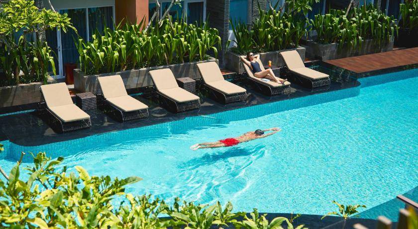 Sunset Road Hotel | 44 m² Hotel ∙ 127 guests