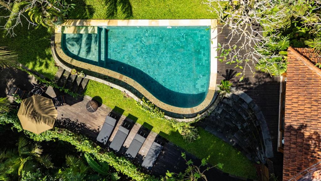 Kutuh Kaja Villa | 4BR Nature Retreat-Pool, Sauna & Jungle Views