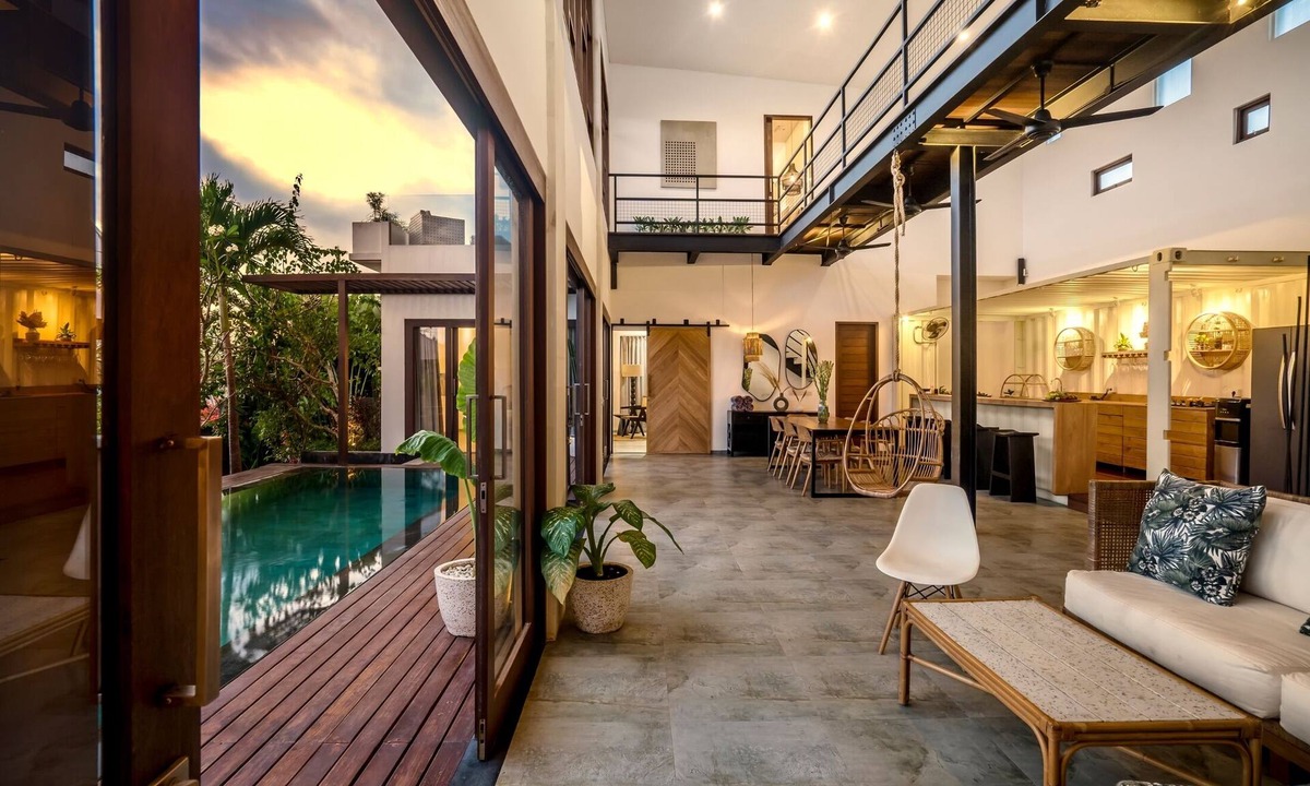 Pererenan Villa | 4BR Varvara Villa with Pool, 3-min from Pererenan Beach