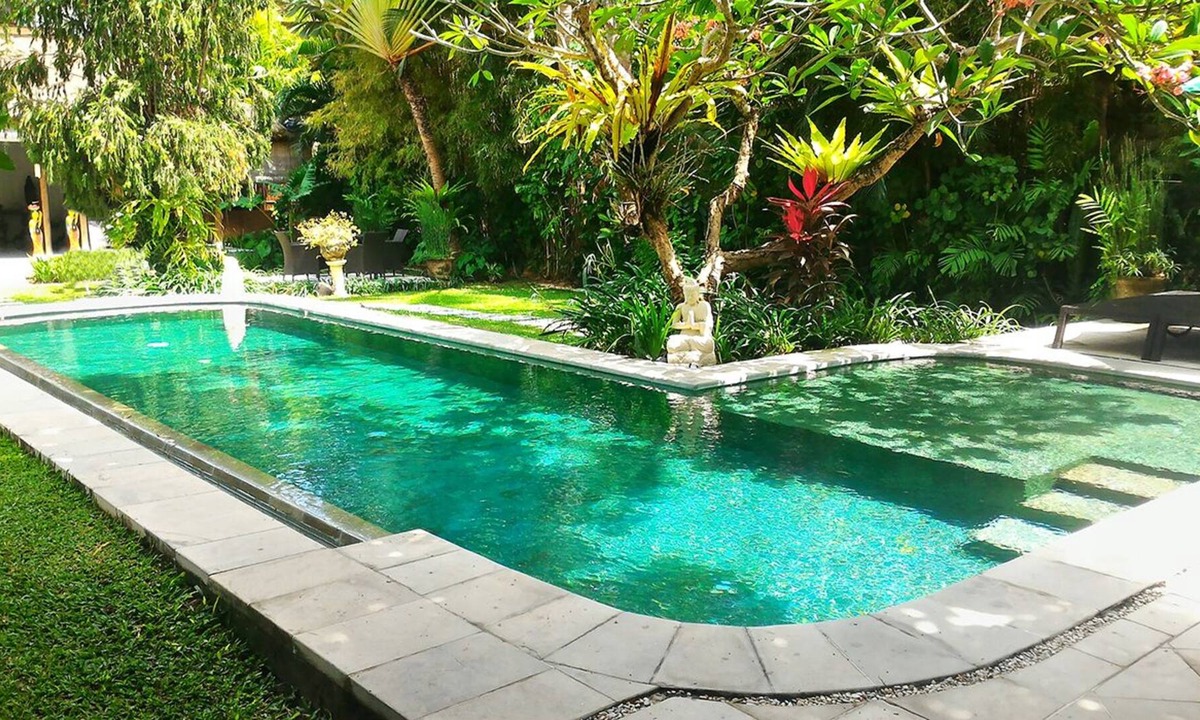 Dyanapura Villa | 6 Bedrooms / 2 Private Pool Villas / 2 Pools, Seminyak Central, Staff service