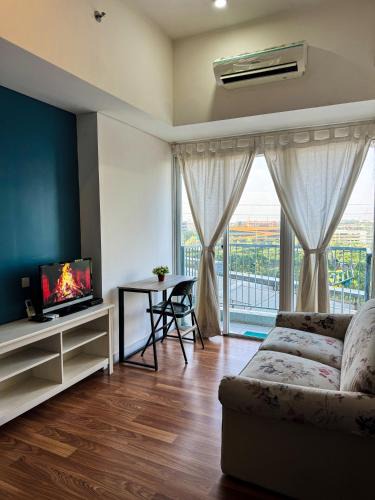 Bumi Serpong Damai Apartment | Apt Casa De Parco 1BR With WiFi, Pool & Netflix by Damaresa