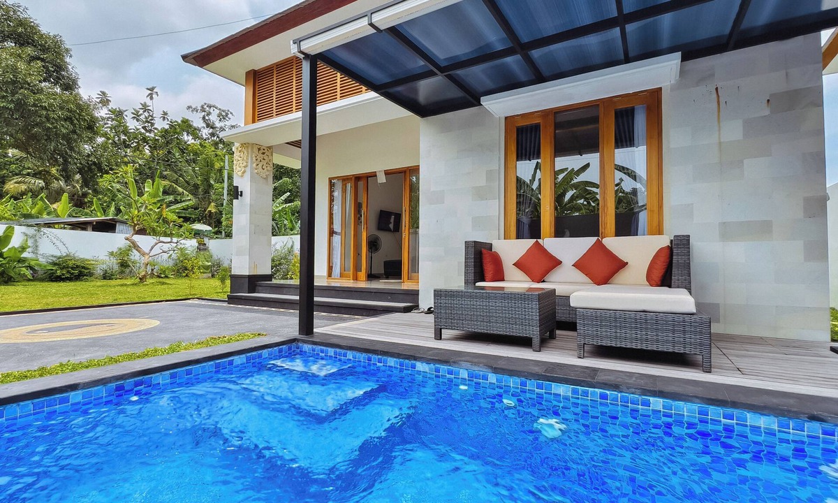 Kaliasem Villa | Bali Lovina Karuna Villa with Garden 5 min to the beach
