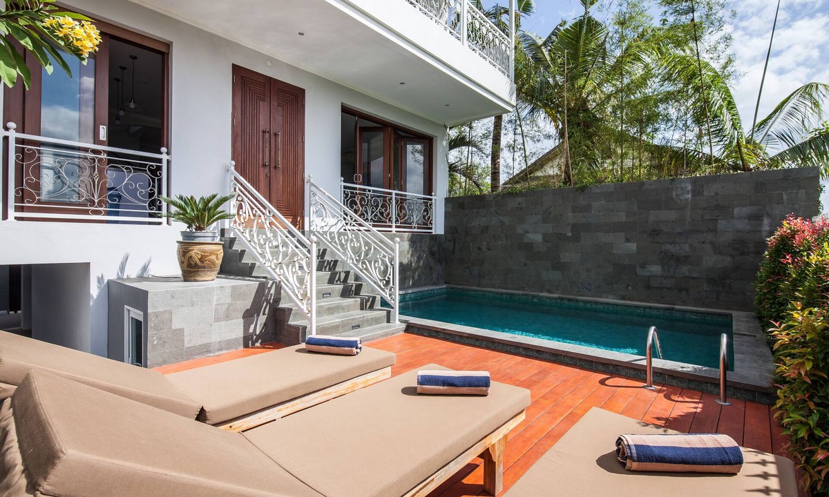 Umalas Villa | Batavia Residence Umalas - Authentic 3 Bedroom Villa with European Style