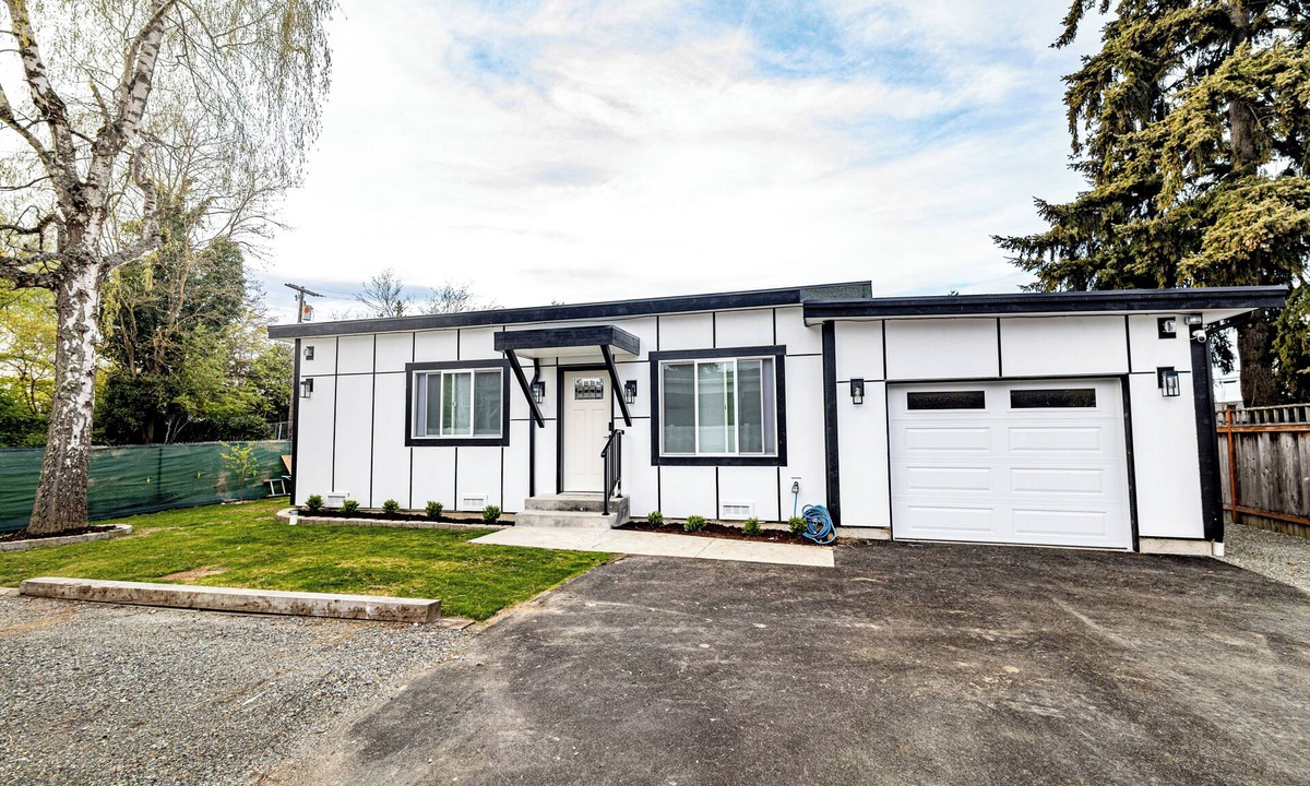 Normandy Park House | Brand New House 2026 Near Seattle & Airport