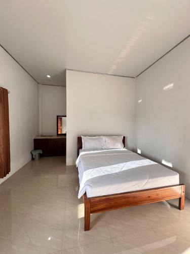 Labuan Bajo House | Charlitoz Homestay