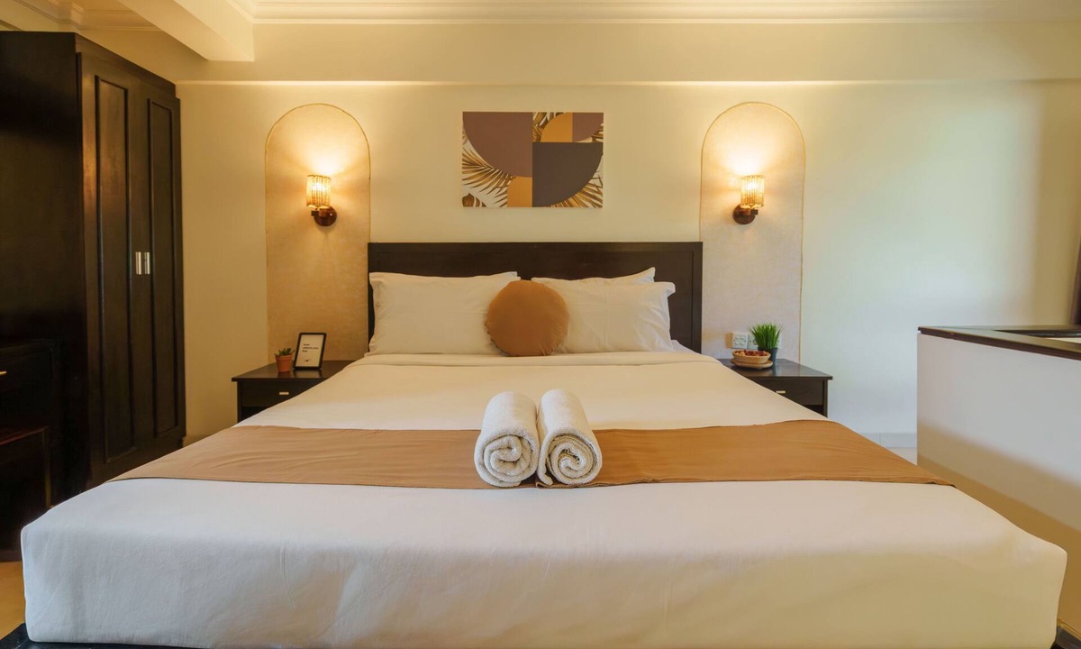 Denpasar Barat Hotel | Cove Premisol