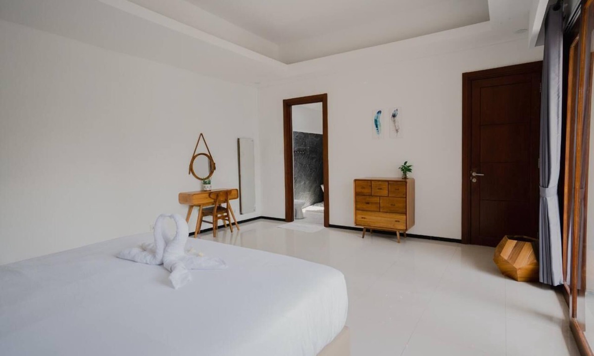 Bukit House | D'White Beach Villa By Island Villa Management