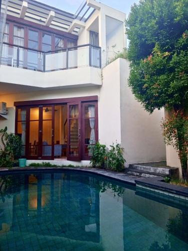 Petitenget House | Dana Villa Bali