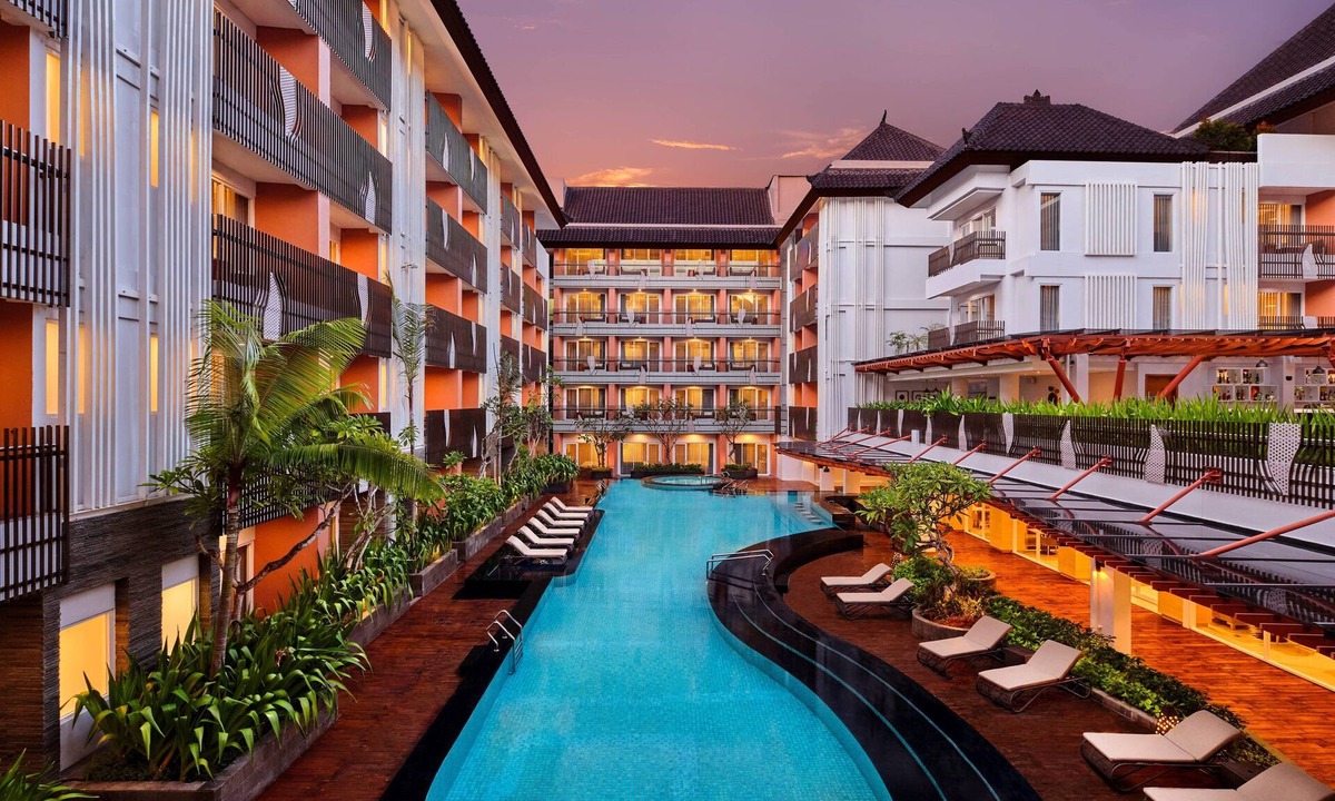 Sunset Road Hotel | Fairfield by Marriott Bali Kuta Sunset Road