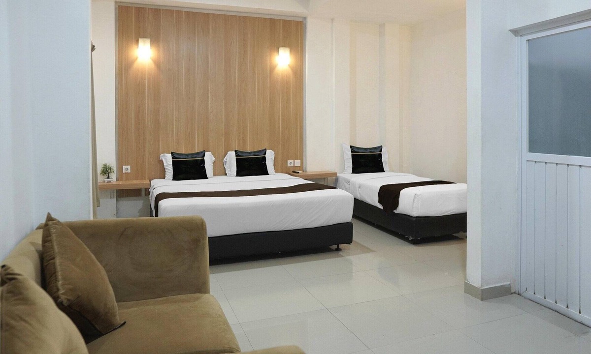 Padang House | Family Friendly Suite W/Free WiFi Parking and Pool