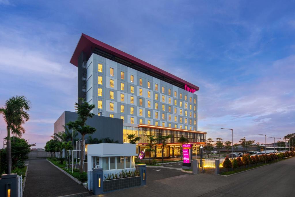 Pamanukan Hotel | Fave Plus Hotel Pamanukan