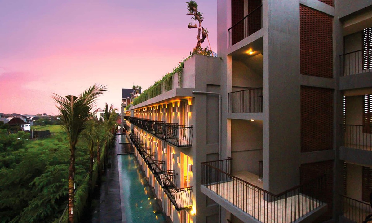 Batu Bolong Hotel | FRii Bali Echo Beach