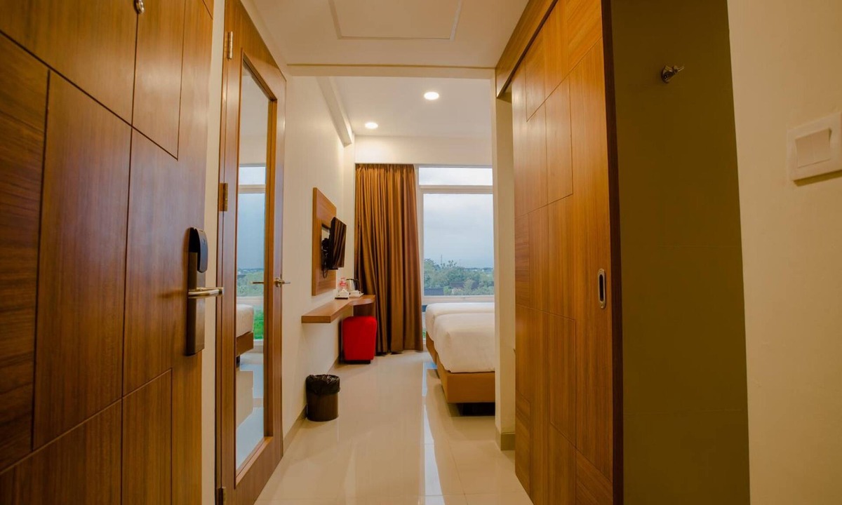 Purwodadi Hotel | Front One Hotel Purwodadi