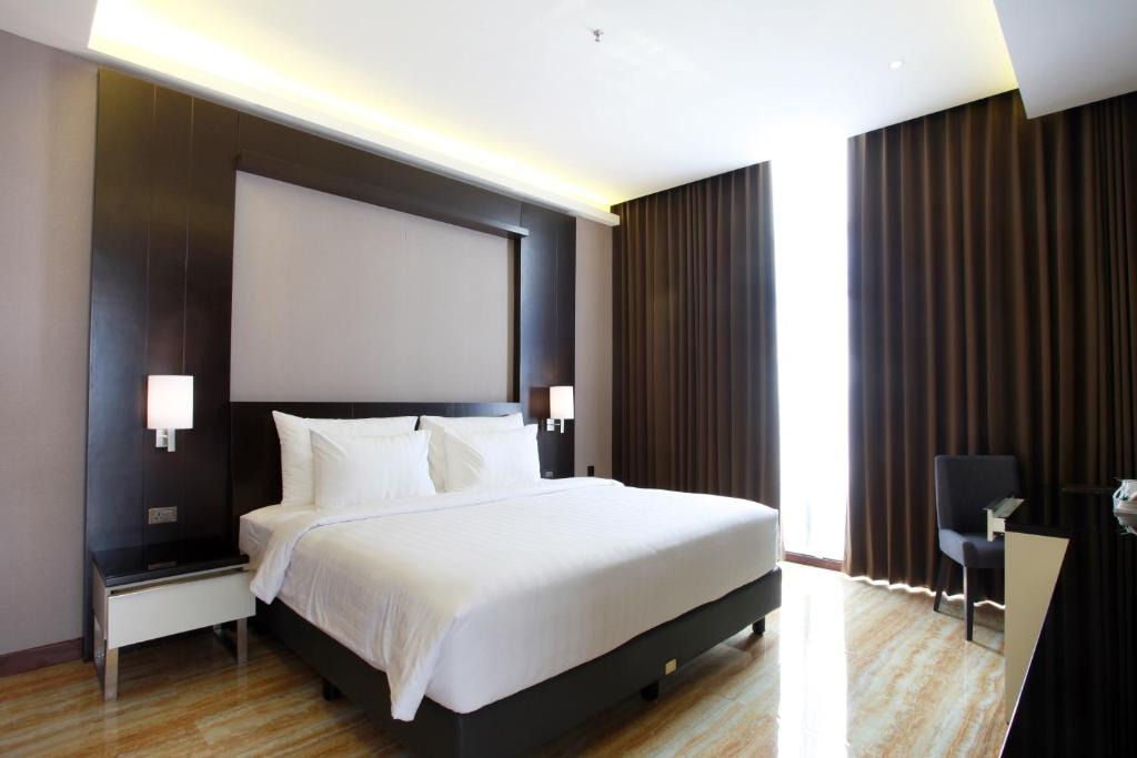 Purwokerto Hotel | Grand Karlita Hotel Purwokerto