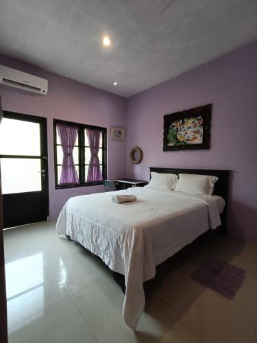 Ungasan House | Gwen Cozy Homestay