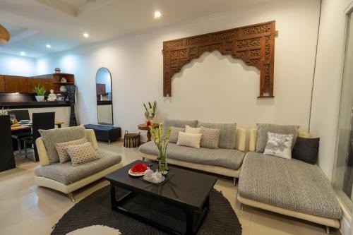 Berawa House | Homey Villa with Private Pool in Central Canggu