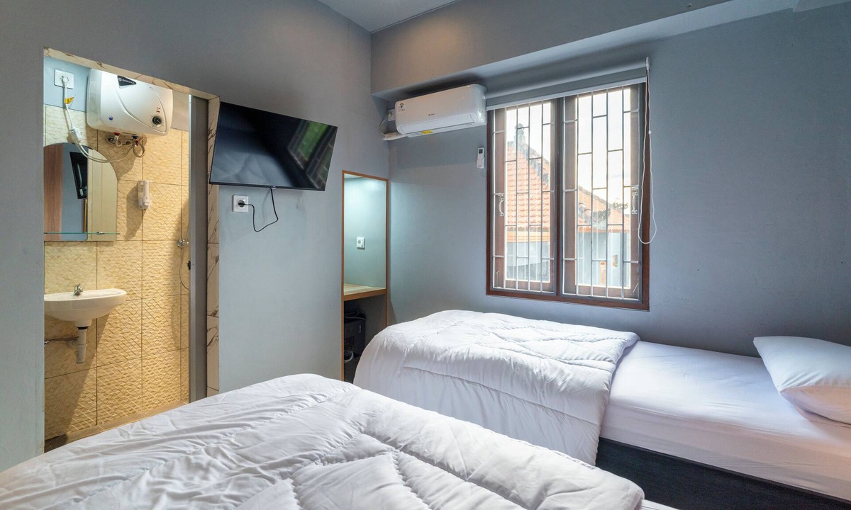 Sunset Road Hotel | Hotel Dakozi Living
