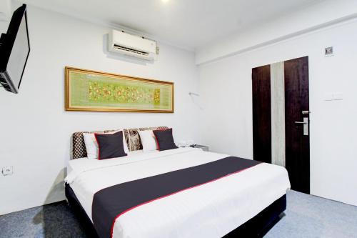 Padang Hotel | Hotel O Jalan Jenderal Sudirman Near Imam Bonjol Square Formerly Nelvi Guest House