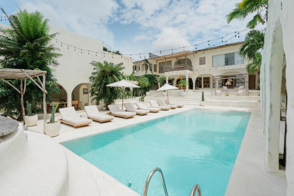 Padonan Hotel | Hotel Sages