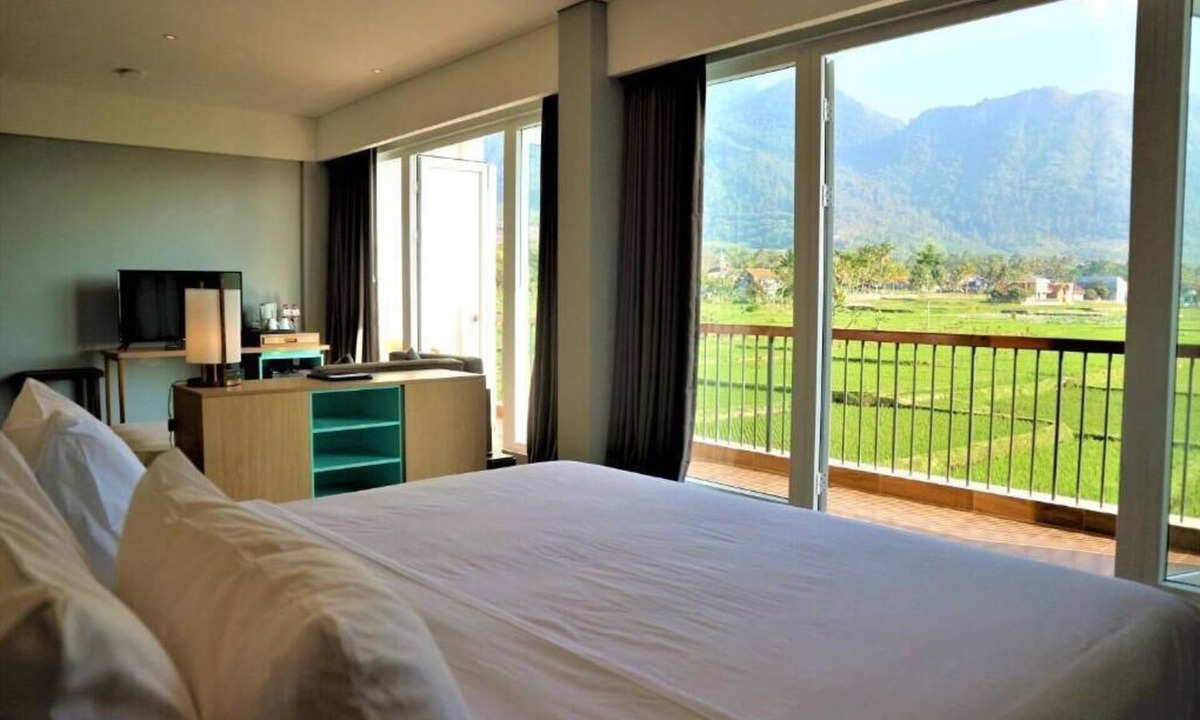 Garut Hotel | Hotel Santika Garut