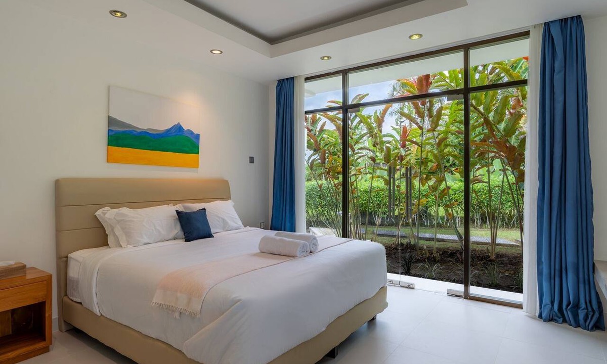 Melayang Villa | Hutan Sawah Villa by Betterplace