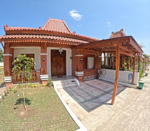 Klaten House | Joglo Prambanan Syariah B18