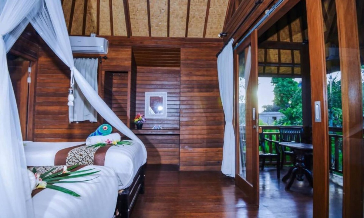 Mushroom Bay Hotel | Karang Mas Villa Lembongan