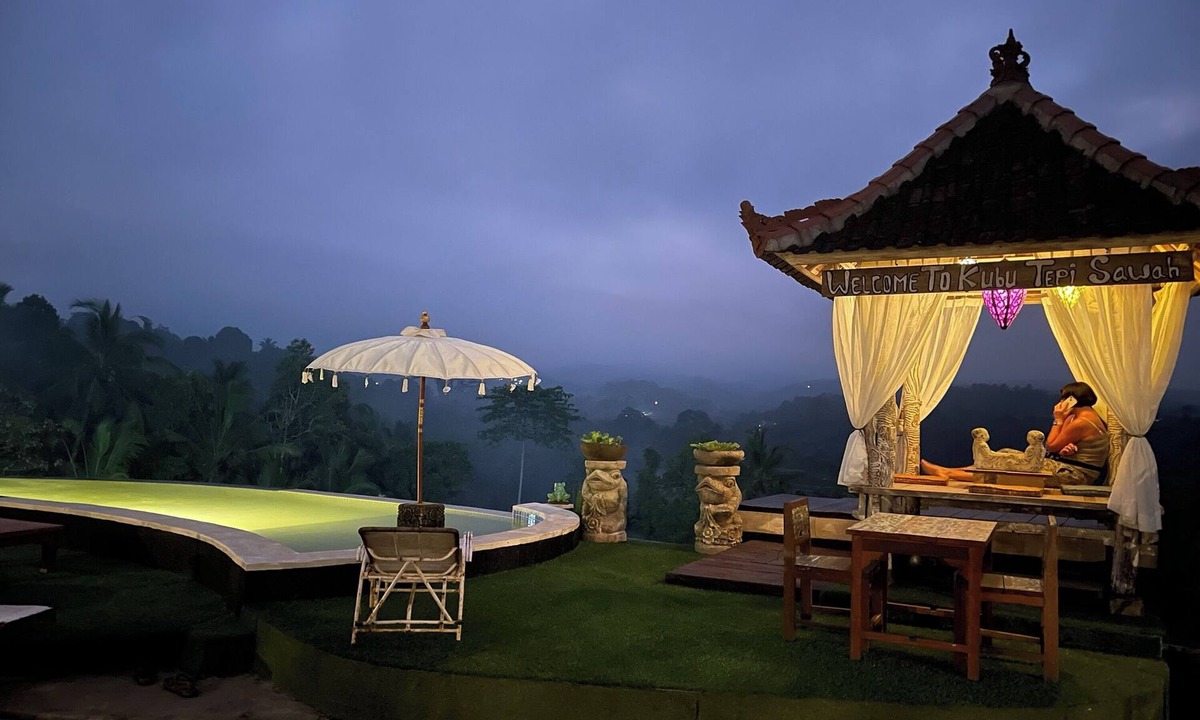 Blimbing Villa | KTS - Kubu Tepi Sawah