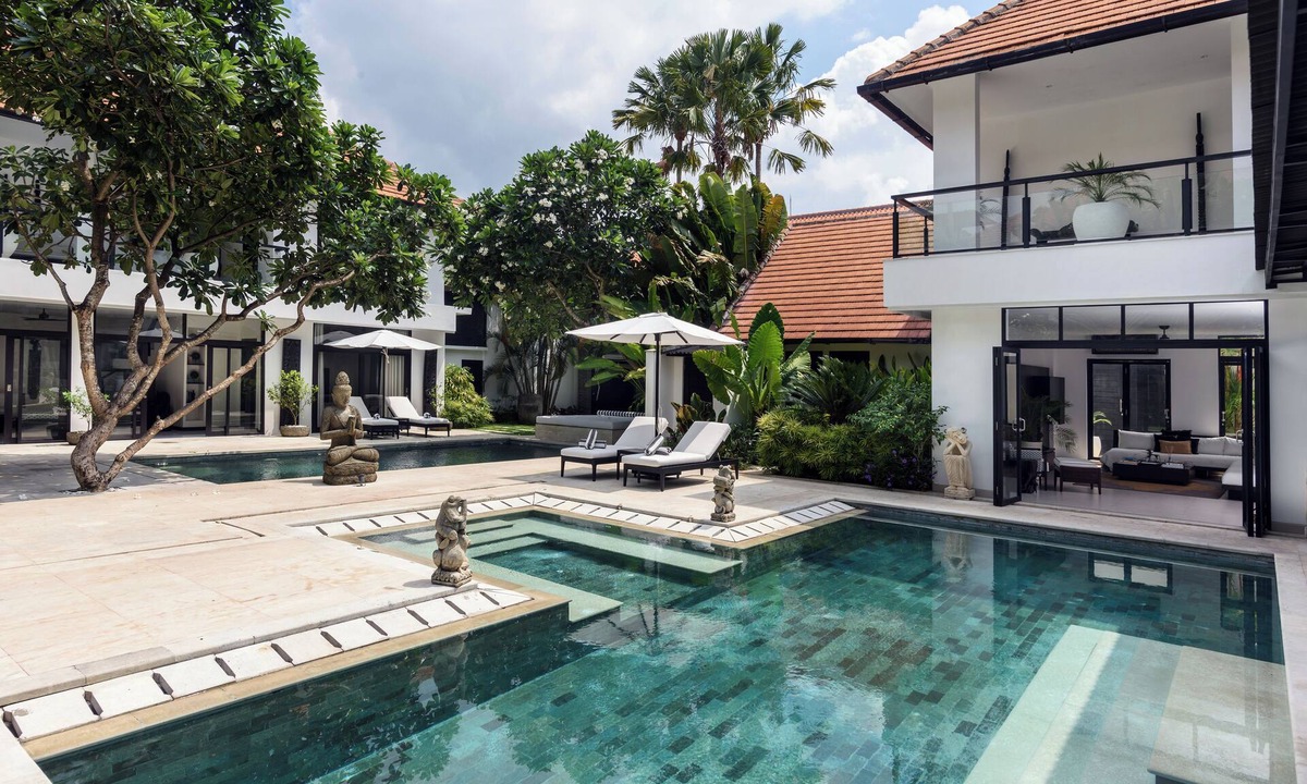 Sunset Road Villa | Luxevacay Anaya Manis Villa lvid3