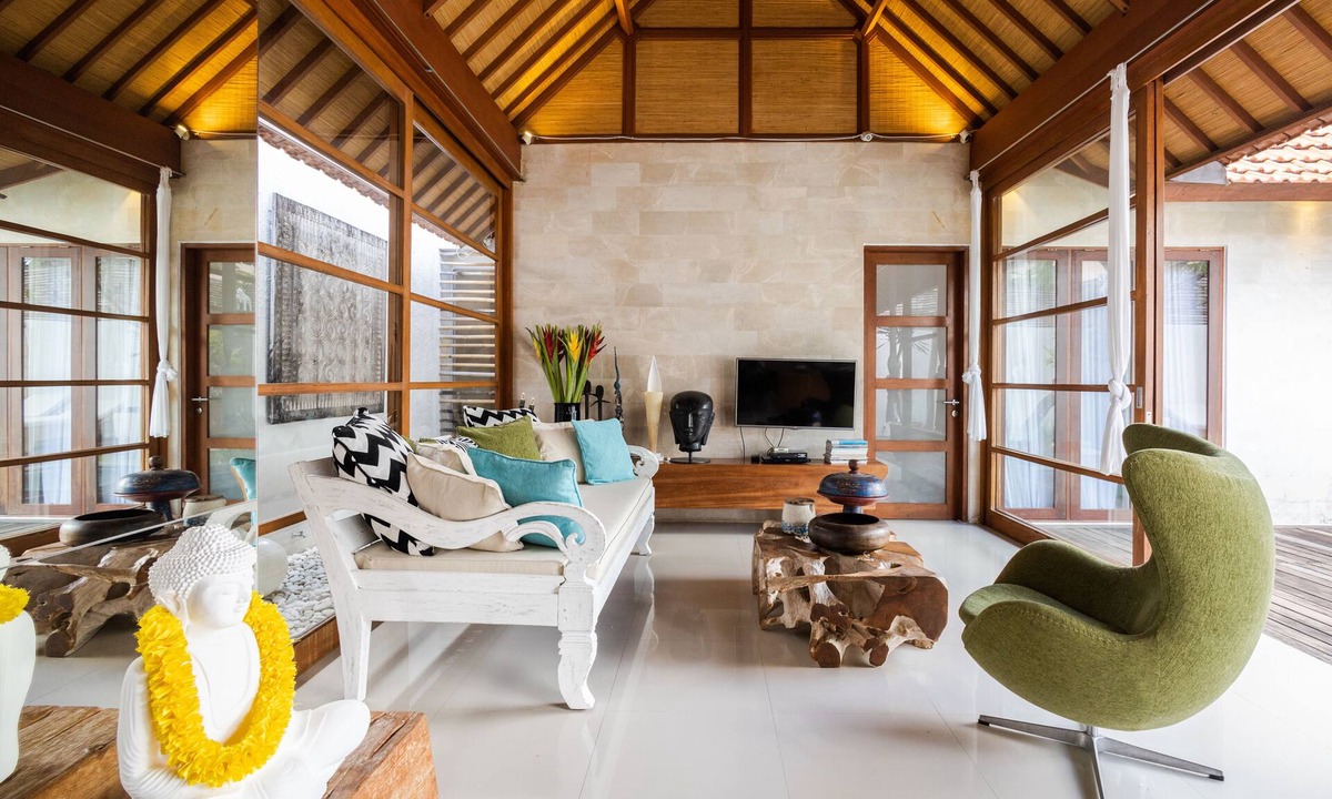 Banjar Semer Villa | Luxury 2 Bedroom Villa with Pool near Canggu - Housekeeping Included