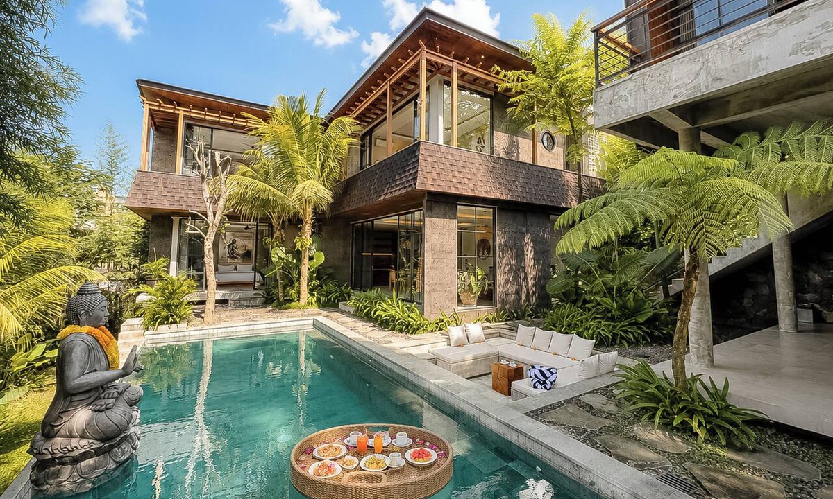Pengosekan House | Luxury 4BR Villa - Walk to Ubud Center