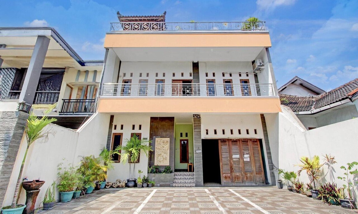 Gedongkiwo House | Luxury Deluxe DBL Retreat W/Free WiFi and Parking