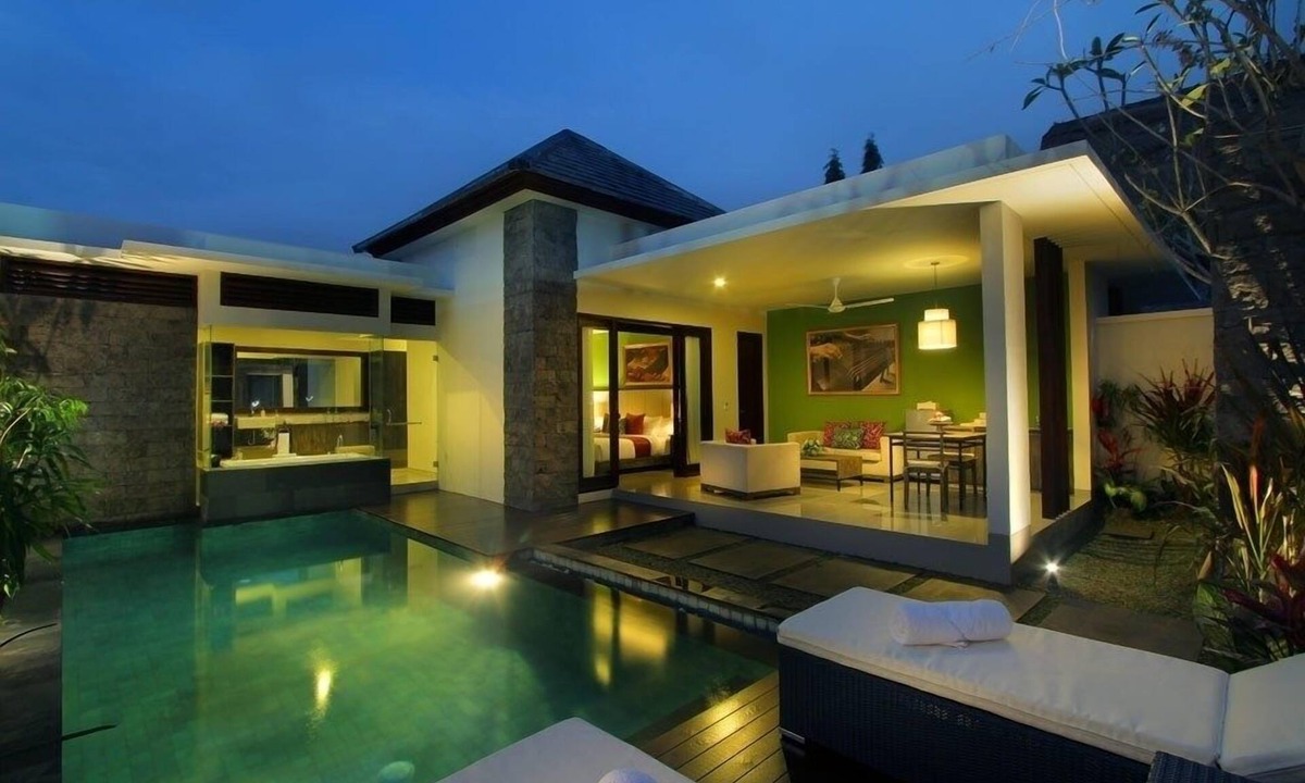 Petitenget Villa | Moder Luxurious 1BR Getaway Villa, Seminyak! - 1Min To Eat Street! W/Priv Pool!