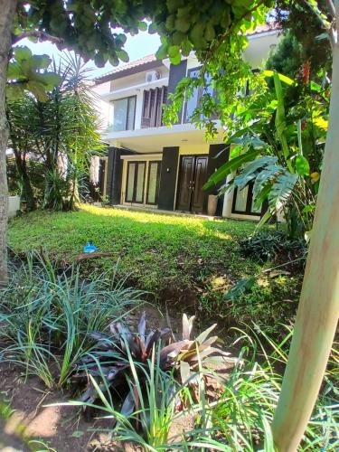 Bandung House | nirwana homestay - Rumah liburan keluarga di dago resort