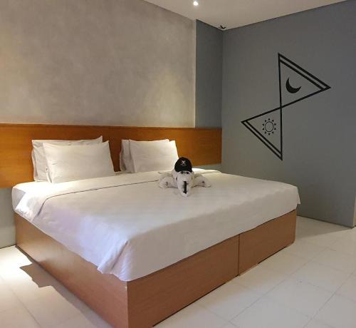 Megamendung Hotel | Nite & Day MDC Puncak - Gadog