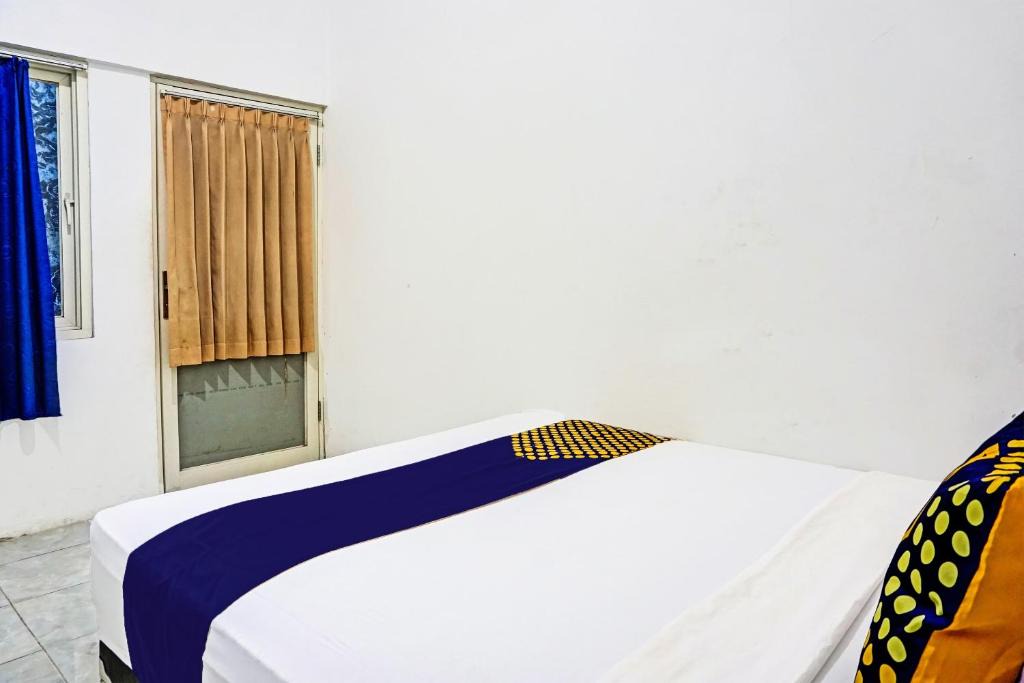Sedati Hotel | OYO Life 91718 Kost Damai Syariah