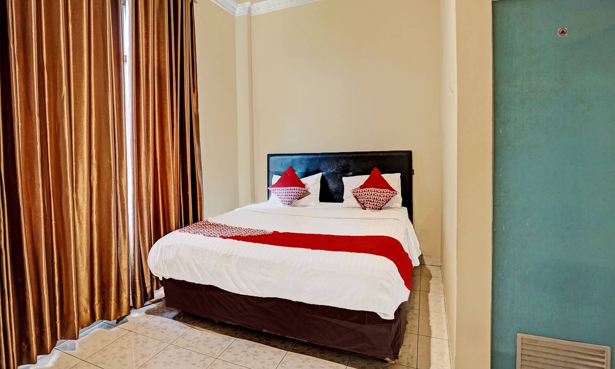 Palembang Hotel | OYO Life 91873 Nugraha Kost