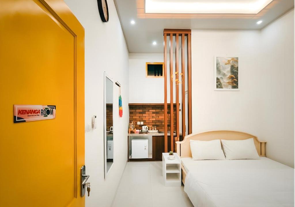 Klaten Selatan House | Palma Guesthouse and Room I With swimming pool, billiard and ping pong near Klaten Town Squere