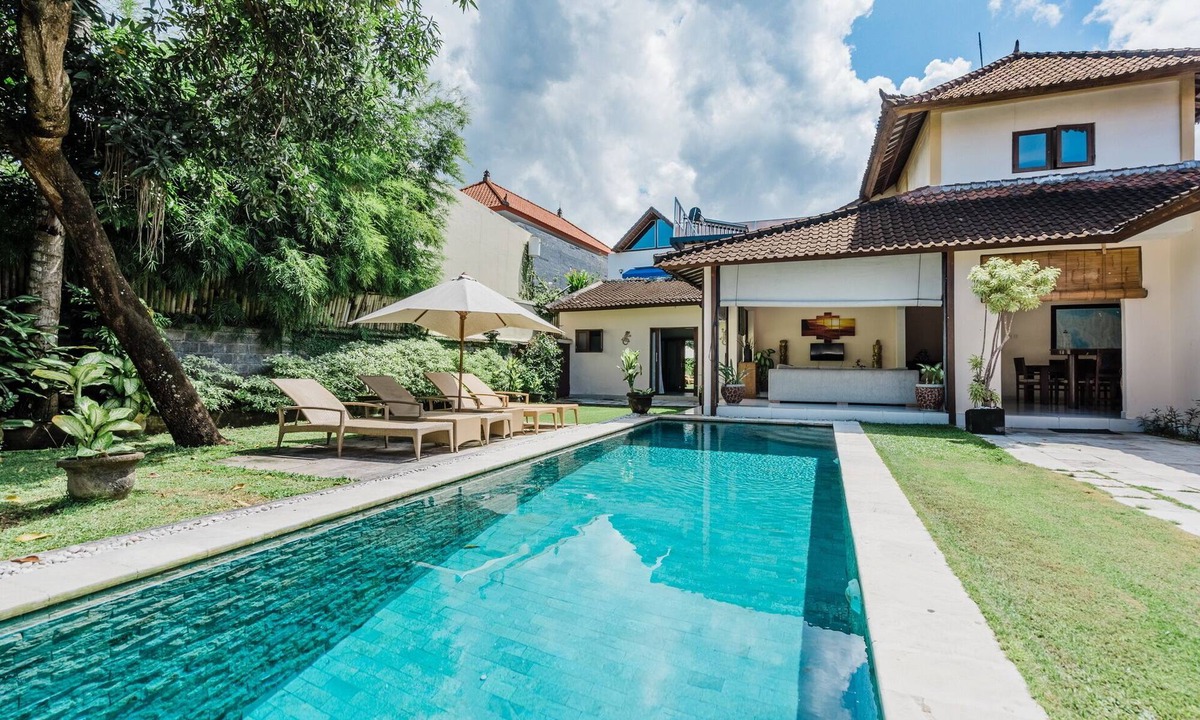 Sunset Road Villa | Peaceful 4BR Villa In The HEART Of Seminyak - ONLY 4Min Drive To Seminyak Square