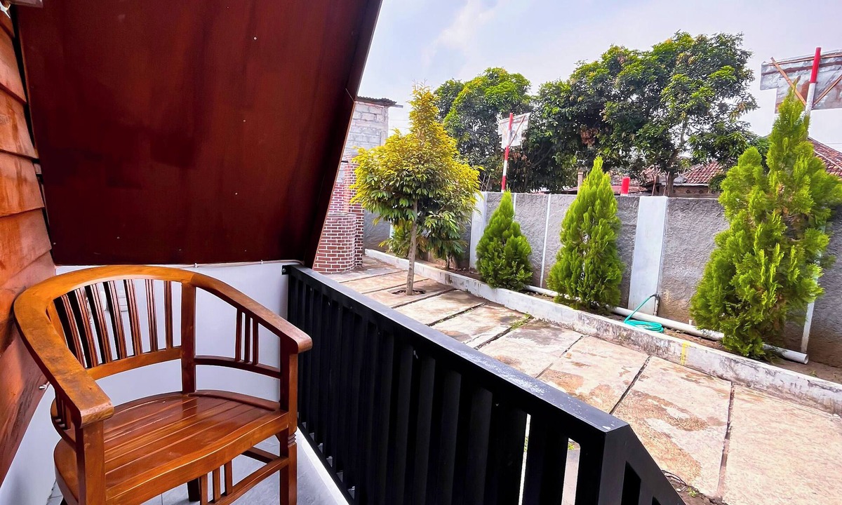 Sewon Hostel | Penginapan omah kampung