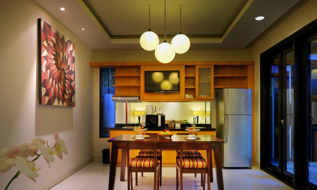 Nakula Villa | Perfect Location 5 Min to Seminyak Beach- 2 BR and Private Pool