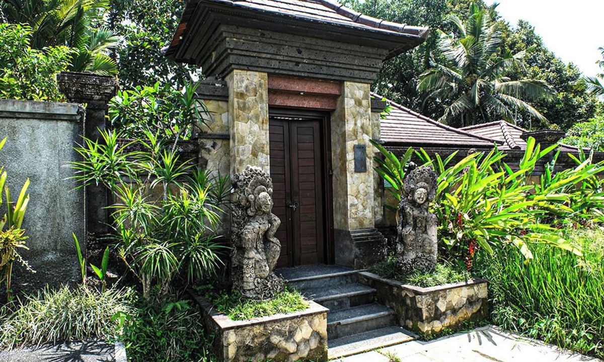 Melayang Villa | Private Secluded 1RM Pool Villa, Massage Room