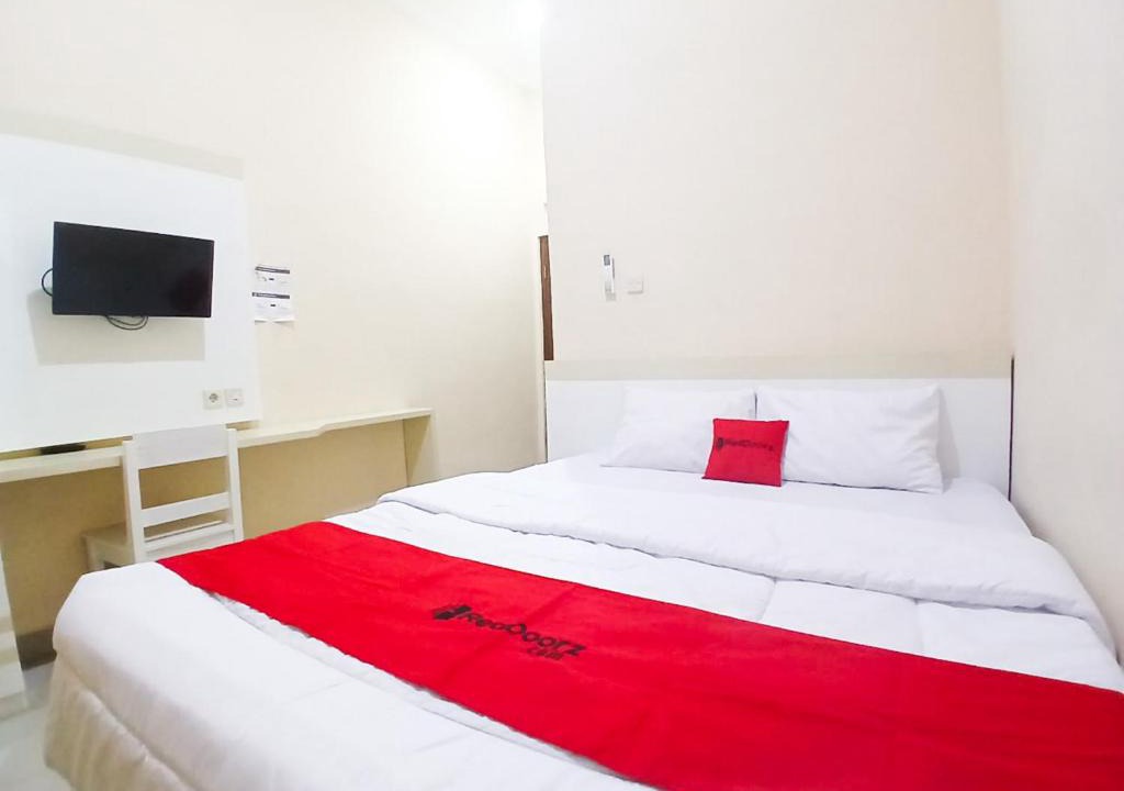 Yogyakarta House | RedDoorz at Homestay Syariah Attin Tugu Jogja