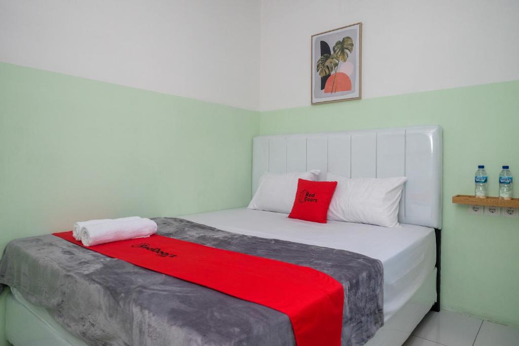 Surakarta Hotel | RedDoorz at Paduka Hotel Kartasura